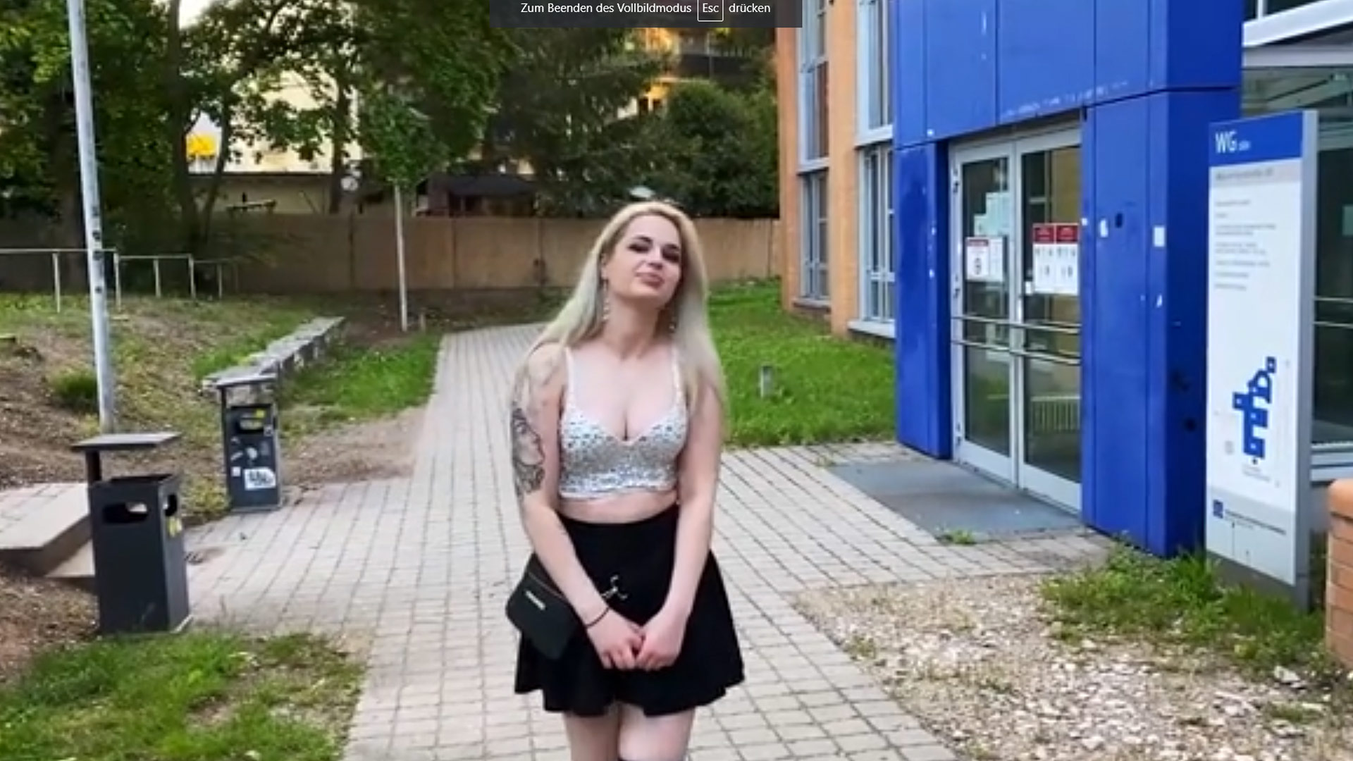 My FIRST time Outdoors!!! Secretly fucked in front of the University, do I dare to do anything now?